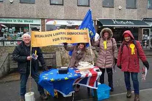 Wealden LibDems promoting Europe policy in Uckfield