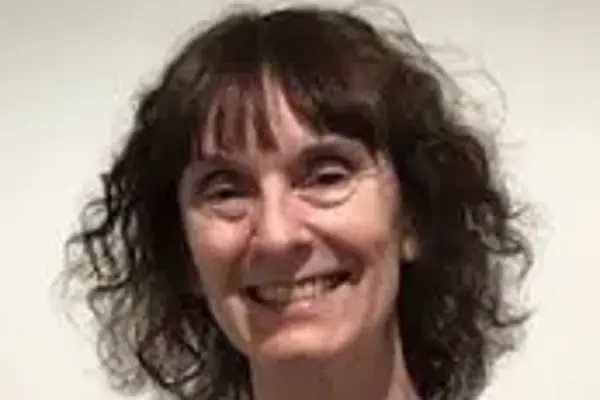 Crowborough Town Councillor Tracey Lovewell